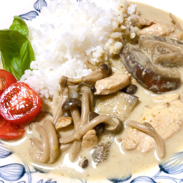 簡単♪すぐできるグリーンカレー［タイ料理］